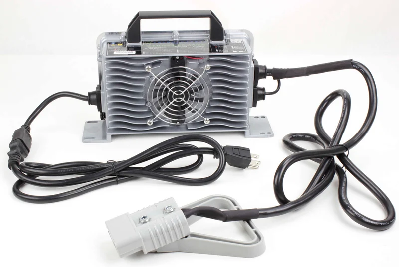 Chargeur de batteries intelligent pour autorécureuse - Johnny Vac JVC110RIDER/JVC70RIDER