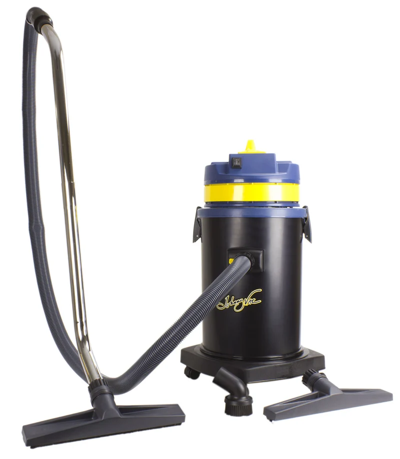 Aspirateur commercial - Johnny Vac - réservoir de 37 L (8 gal) - dispositif de nettoyage du filtre - JV555